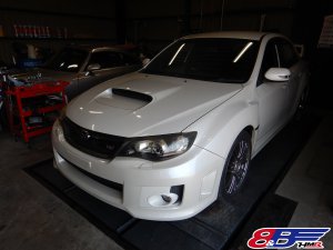 インプレッサWRX STI(GVB)パールホワイトの納車点検を行いました!