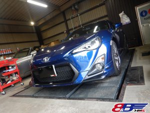 TRDエアロ×WORK17インチ！86の納車前整備をさせて頂きました。