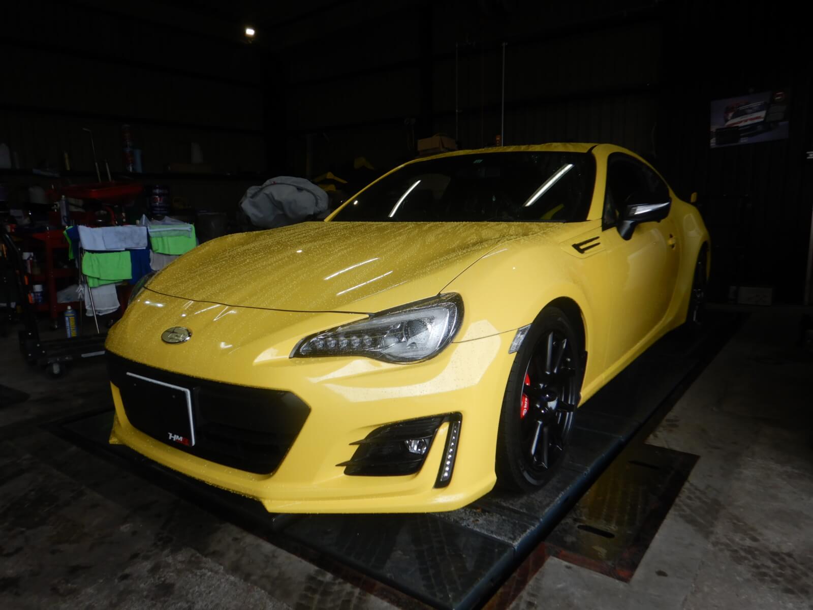 限定100台BRZ(ZC6)イエローエディションの納車前点検整備を行いました。