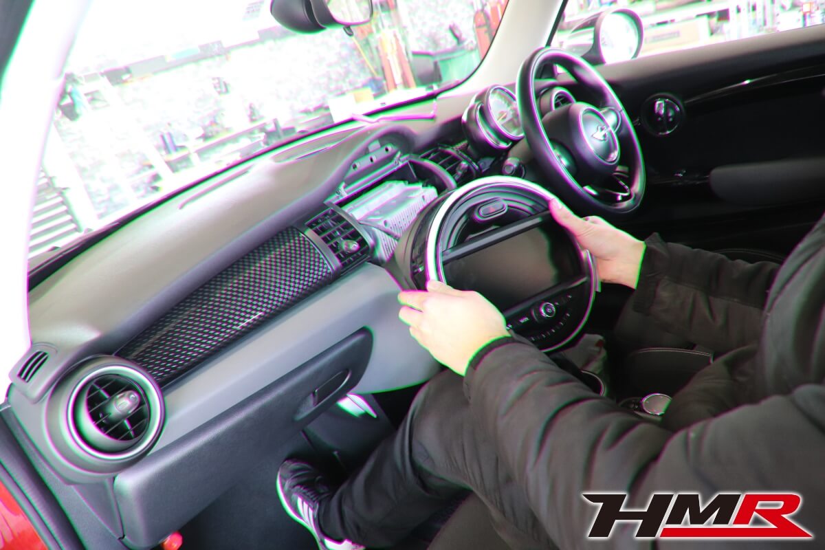 ミニクーパーS(F56)ドラレコ取付