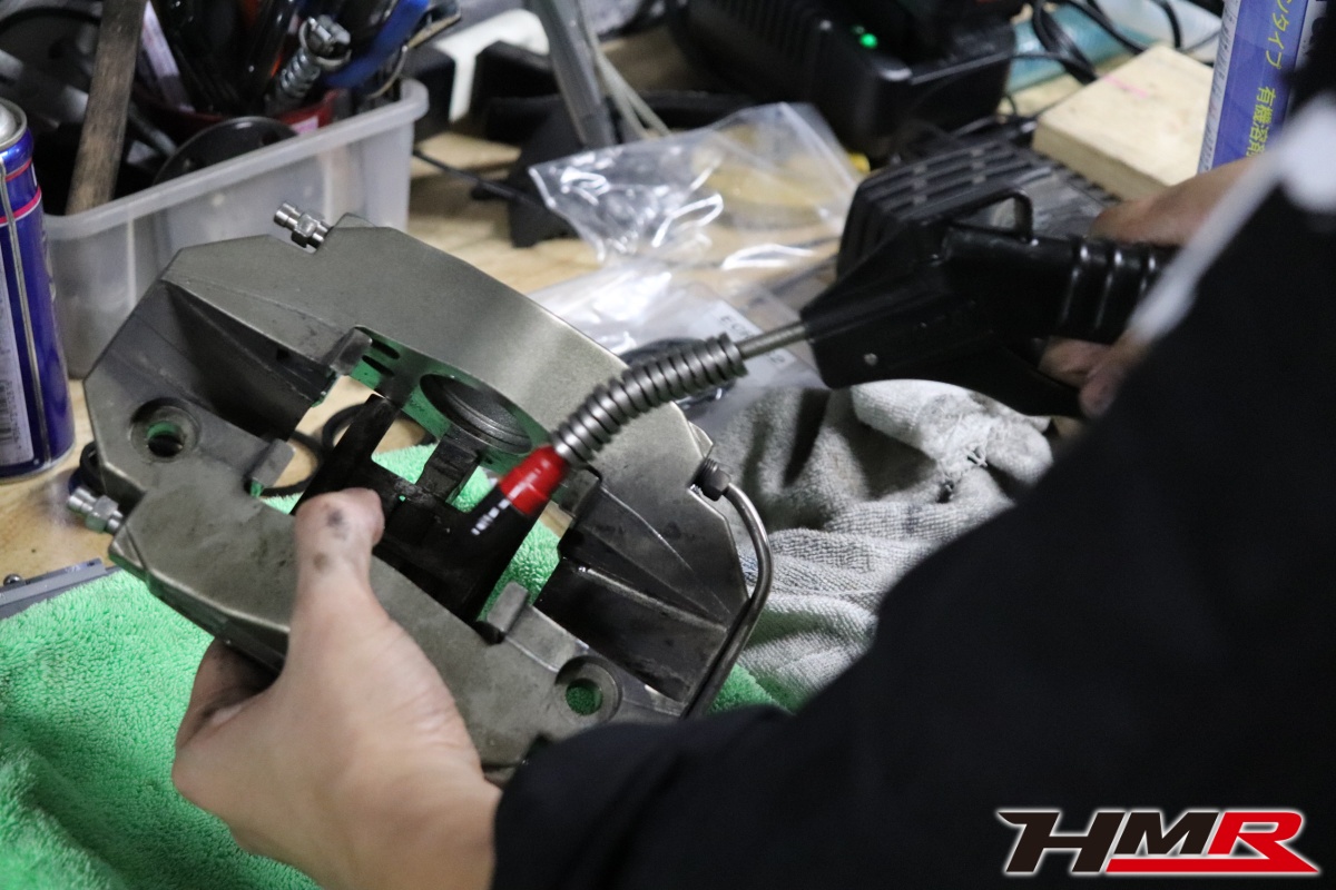 86エンドレスキャリパーOH