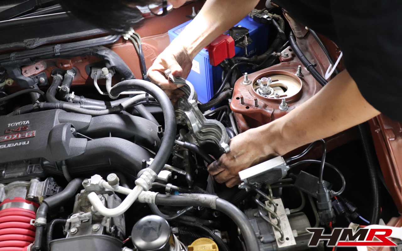 86(ZN6) エンジンオイル漏れ修理