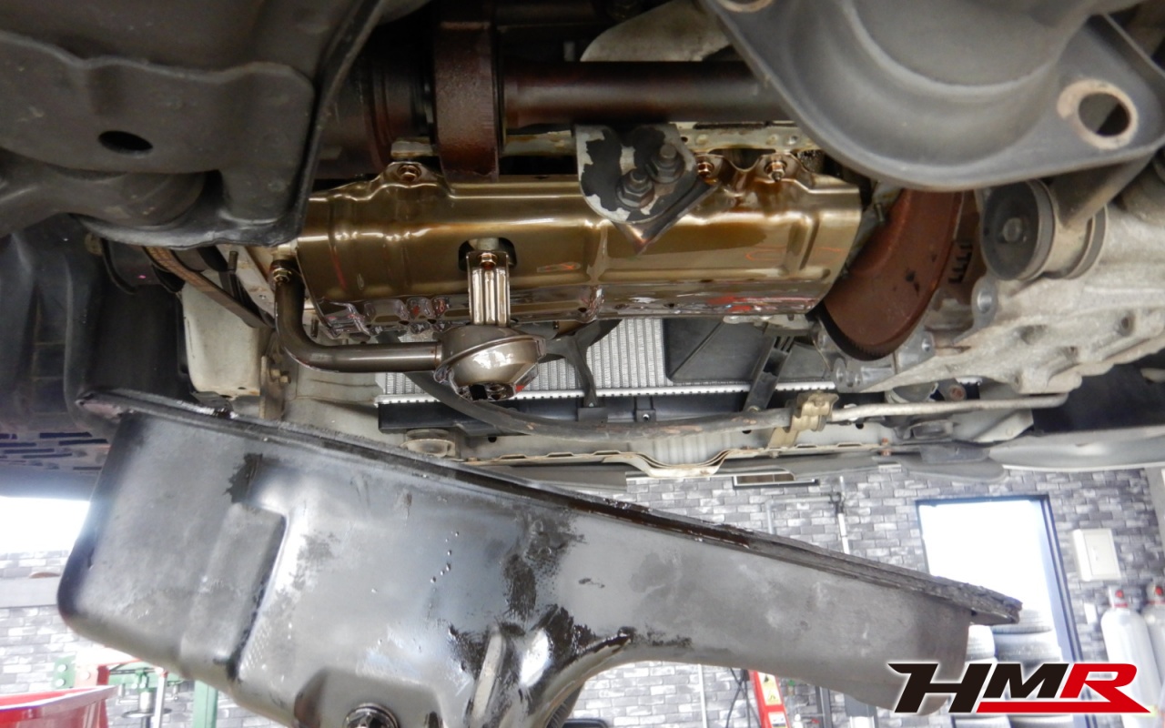 インテグラタイプR(DB8)オイルパンパッキン交換