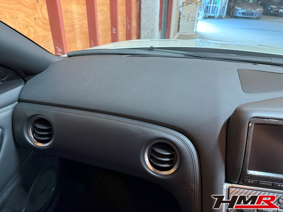 R35GT-R 新品ダッシュボード